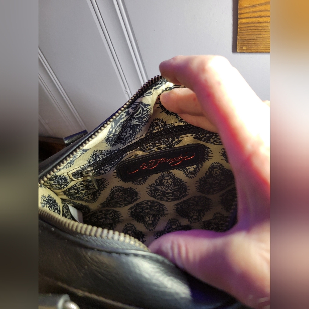 Ed Hardy women Black Satchel skull details - Picture 6 of 14